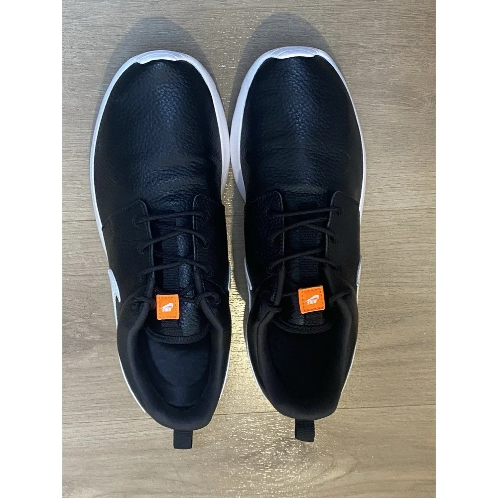 Nike Roshe One Premium Black Total Orange Athletic Shoes Sneakers Women's Size 8